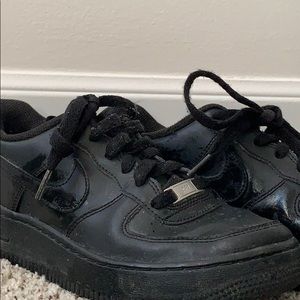 ALL BLACK AIR FORCE ONES